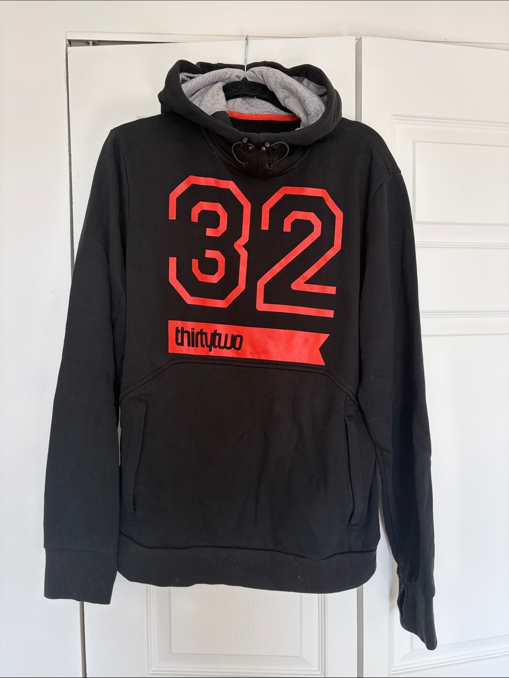 Black Hooded Sweatshirt with Red 32 Graphic by Thirtytwo
